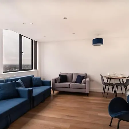 Snug 1Br Apt, 4Ktv-Free Parking Manchester Exterior photo
